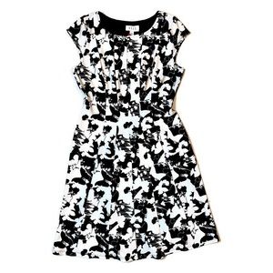 ELLE Textured Floral Butterfly Fit & Flare Dress L
